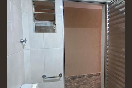 Casa à venda com 145m², 2 quartos e 1 vagaBanheiro 1