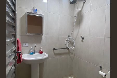 Casa à venda com 145m², 2 quartos e 1 vagaBanheiro 1