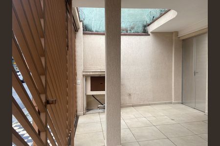 Casa à venda com 145m², 2 quartos e 1 vagaGaragem