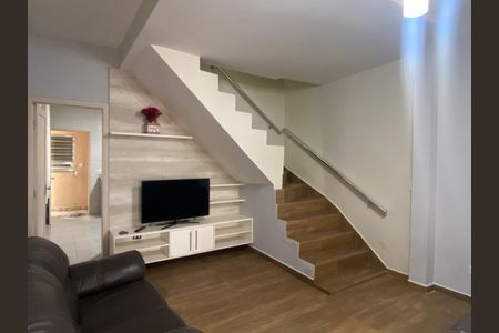 Sala de casa à venda com 2 quartos, 145m² em Centro, Osasco