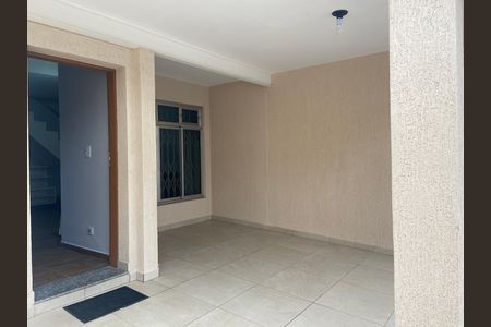 Casa à venda com 145m², 2 quartos e 1 vagaGaragem