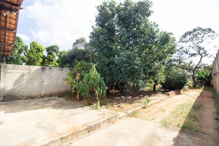 Casa para alugar com 74m², 2 quartos e sem vaga Casa para alugar com 74m², 2 quartos e sem vagaQuintal