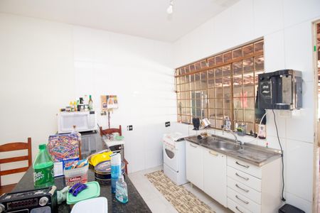Casa para alugar com 74m², 2 quartos e sem vaga Casa para alugar com 74m², 2 quartos e sem vagaCozinha e Área de Serviço
