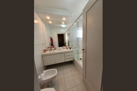 Casa à venda com 186m², 4 quartos e 4 vagas