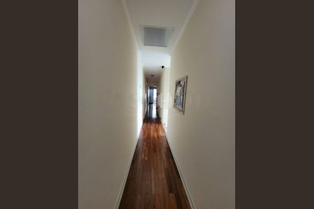 Casa à venda com 186m², 4 quartos e 4 vagas