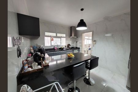 Casa à venda com 186m², 4 quartos e 4 vagas