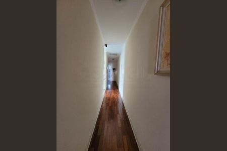 Casa à venda com 186m², 4 quartos e 4 vagas