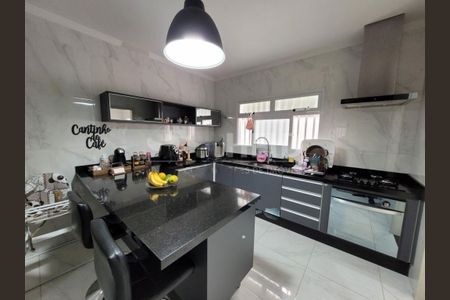 Casa à venda com 186m², 4 quartos e 4 vagas