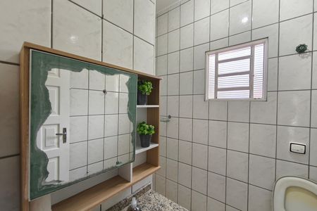 Casa para alugar com 200m², 3 quartos e 3 vagas Casa para alugar com 200m², 3 quartos e 3 vagasBanheiro Social