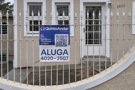 Casa para alugar com 200m², 3 quartos e 3 vagas Casa para alugar com 200m², 3 quartos e 3 vagasPLACA INSTALADA NA FACHADA