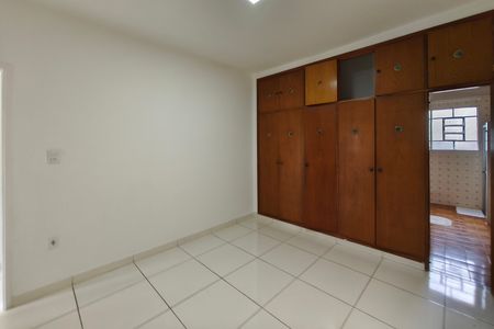 Casa para alugar com 200m², 3 quartos e 3 vagas Casa para alugar com 200m², 3 quartos e 3 vagasQuarto Suíte
