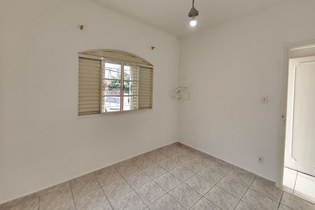 Casa para alugar com 200m², 3 quartos e 3 vagas Casa para alugar com 200m², 3 quartos e 3 vagasQuarto 2