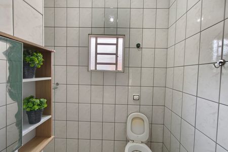 Casa para alugar com 200m², 3 quartos e 3 vagas Casa para alugar com 200m², 3 quartos e 3 vagasBanheiro Social