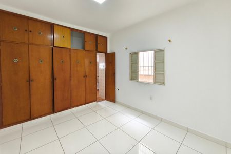 Quarto Suíte de casa para alugar com 3 quartos, 200m² em Jardim Nova Europa, Campinas