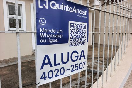 Casa para alugar com 200m², 3 quartos e 3 vagas Casa para alugar com 200m², 3 quartos e 3 vagasPLACA INSTALADA NA FACHADA