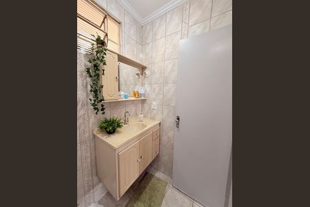 Apartamento à venda com 65m², 2 quartos e 1 vagaBanheiro Social