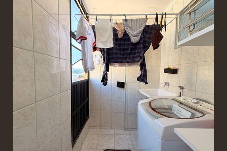 Apartamento à venda com 65m², 2 quartos e 1 vagaÁrea de Serviço