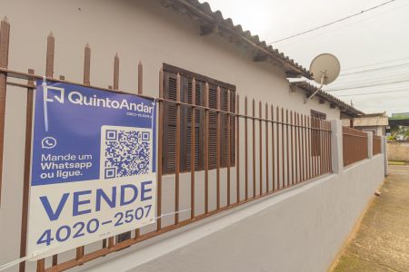 Casa à venda com 120m², 2 quartos e 2 vagasPlaca