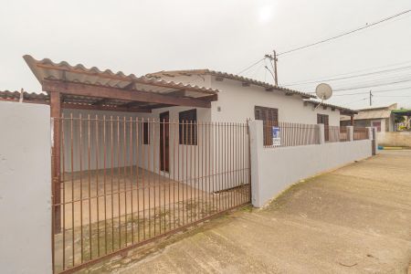 Casa à venda com 120m², 2 quartos e 2 vagasFachada