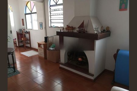 Casa à venda com 302m², 5 quartos e 4 vagas