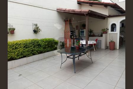 Casa à venda com 302m², 5 quartos e 4 vagas
