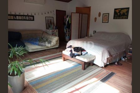 Casa à venda com 302m², 5 quartos e 4 vagas