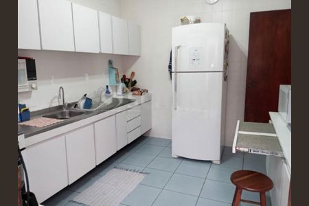 Casa à venda com 302m², 5 quartos e 4 vagas