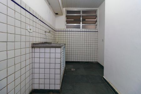 Cozinha de apartamento para alugar com 1 quarto, 35m² em Parque Maria Helena, São Paulo