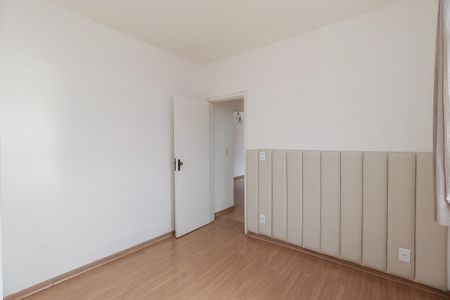 Apartamento para alugar com 90m², 2 quartos e 2 vagas Apartamento para alugar com 90m², 2 quartos e 2 vagasQuarto 2