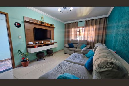Casa à venda com 3 quartos, 311m² em Jardim Ubirajara, São Paulo