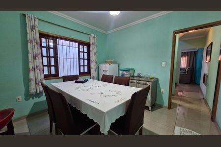 Casa à venda com 3 quartos, 311m² em Jardim Ubirajara, São Paulo