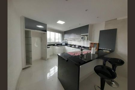 Casa à venda com 2 quartos, 135m² em Cidade Domitila, São Paulo