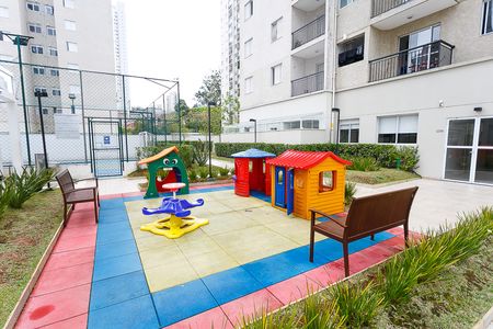 Apartamento à venda com 64m², 2 quartos e 1 vaga Apartamento à venda com 64m², 2 quartos e 1 vagaÁrea comum - Playground
