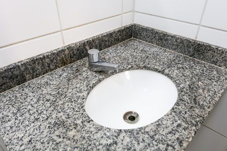 Apartamento à venda com 64m², 2 quartos e 1 vaga Apartamento à venda com 64m², 2 quartos e 1 vagaBanheiro da Suíte