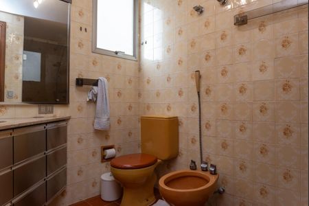 Apartamento à venda com 229m², 3 quartos e 2 vagas Apartamento à venda com 229m², 3 quartos e 2 vagasBanheiro do quarto 3 Suíte