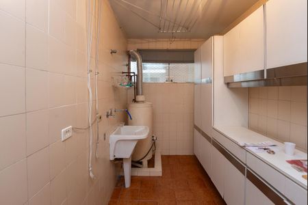 Apartamento à venda com 229m², 3 quartos e 2 vagas Apartamento à venda com 229m², 3 quartos e 2 vagasÁrea de Serviço