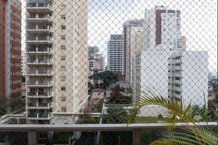 Apartamento à venda com 229m², 3 quartos e 2 vagas Apartamento à venda com 229m², 3 quartos e 2 vagasVaranda