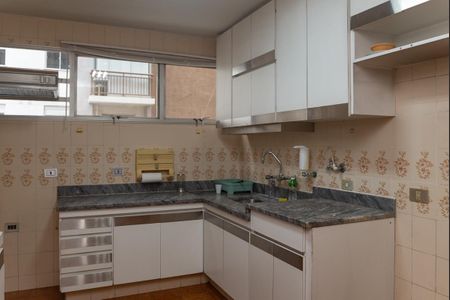 Apartamento à venda com 229m², 3 quartos e 2 vagas Apartamento à venda com 229m², 3 quartos e 2 vagasCozinha