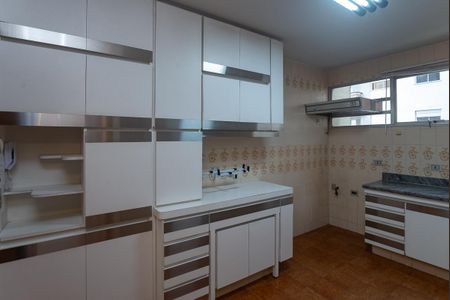 Apartamento à venda com 229m², 3 quartos e 2 vagas Apartamento à venda com 229m², 3 quartos e 2 vagasCozinha