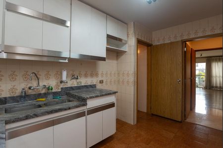 Apartamento à venda com 229m², 3 quartos e 2 vagas Apartamento à venda com 229m², 3 quartos e 2 vagasCozinha