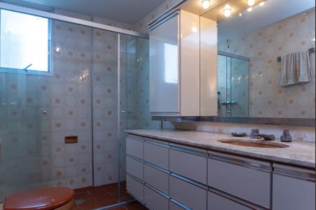 Apartamento à venda com 229m², 3 quartos e 2 vagas Apartamento à venda com 229m², 3 quartos e 2 vagasBanheiro Social