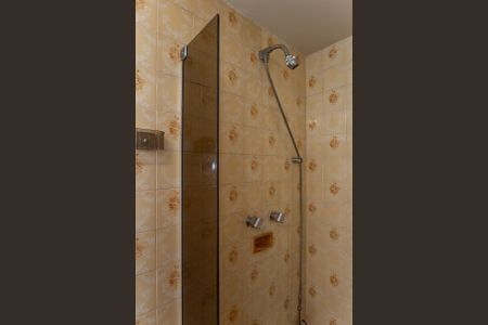 Apartamento à venda com 229m², 3 quartos e 2 vagas Apartamento à venda com 229m², 3 quartos e 2 vagasBanheiro do quarto 3 Suíte