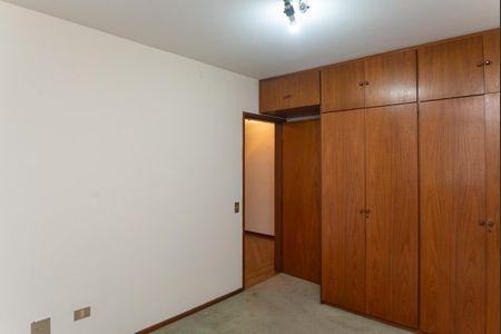 Apartamento à venda com 229m², 3 quartos e 2 vagas Apartamento à venda com 229m², 3 quartos e 2 vagasQuarto 1