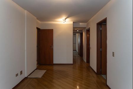 Apartamento à venda com 229m², 3 quartos e 2 vagas Apartamento à venda com 229m², 3 quartos e 2 vagasSala Intima