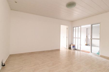 Casa para alugar com 60m², 2 quartos e 1 vaga Casa para alugar com 60m², 2 quartos e 1 vagaSala