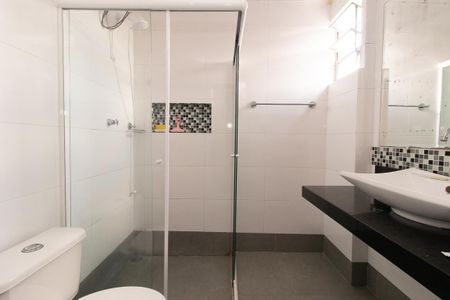 Casa para alugar com 60m², 2 quartos e 1 vaga Casa para alugar com 60m², 2 quartos e 1 vagaBanheiro Social
