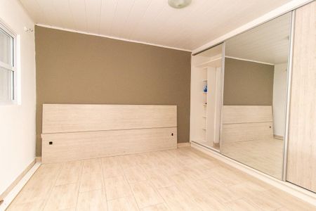 Quarto 2 de casa para alugar com 2 quartos, 60m² em Alto Boqueirão, Curitiba