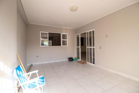 Casa para alugar com 60m², 2 quartos e 1 vaga Casa para alugar com 60m², 2 quartos e 1 vagaGaragem