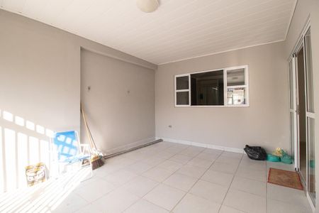Casa para alugar com 60m², 2 quartos e 1 vaga Casa para alugar com 60m², 2 quartos e 1 vagaÁrea de Serviço