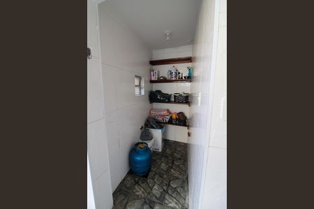 Casa à venda com 620m², 3 quartos e 2 vagas Casa à venda com 620m², 3 quartos e 2 vagasDespensa